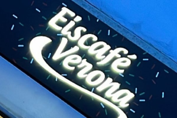 Eiscafé Verona Dresden – Italienisches Eis seit Generationen